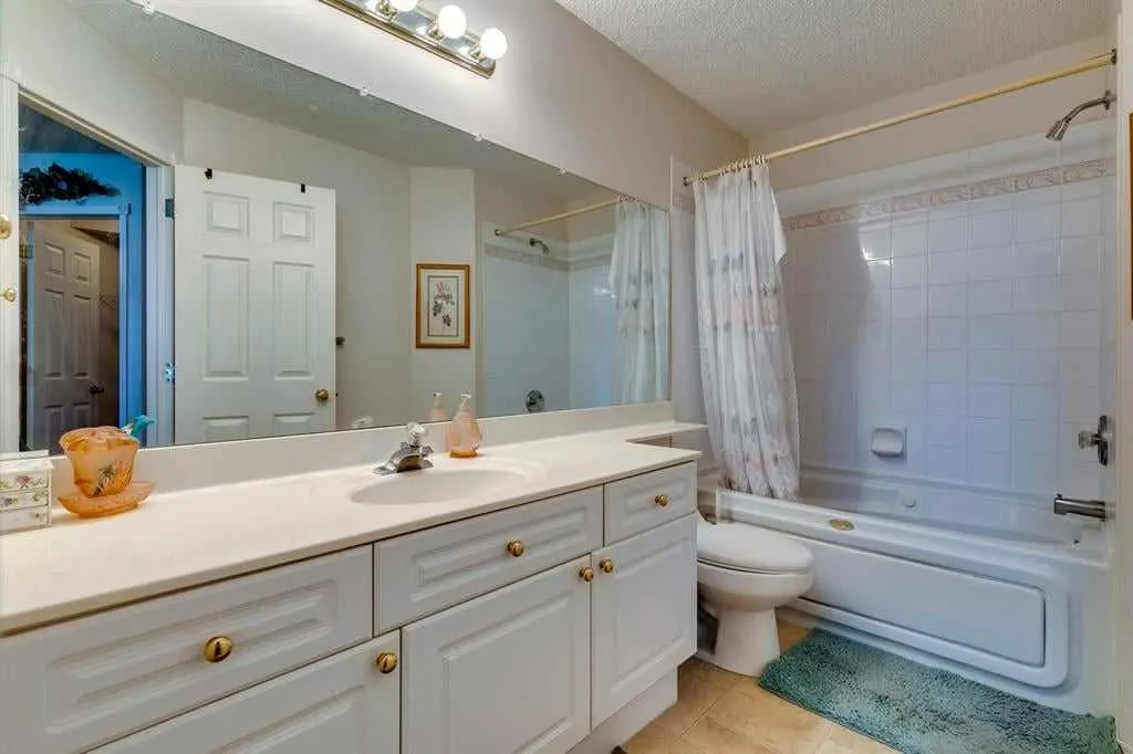 147 Bridlewood Road SW