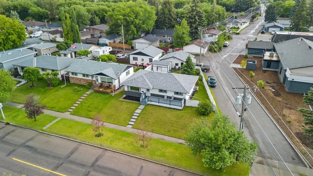 249 Acadia Drive SE