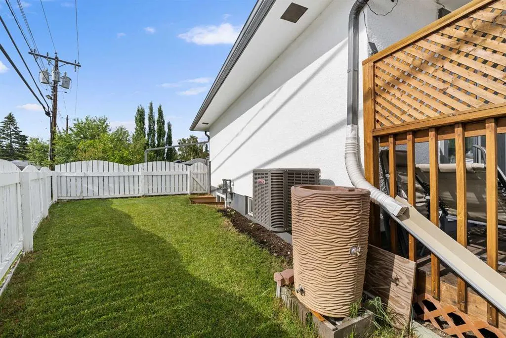 249 Acadia Drive SE