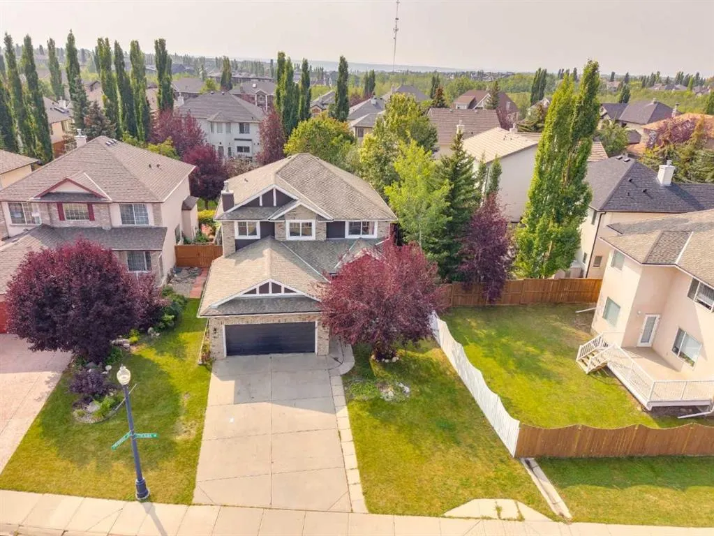 1374 Strathcona Drive SW