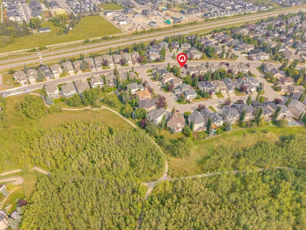 1374 Strathcona Drive SW