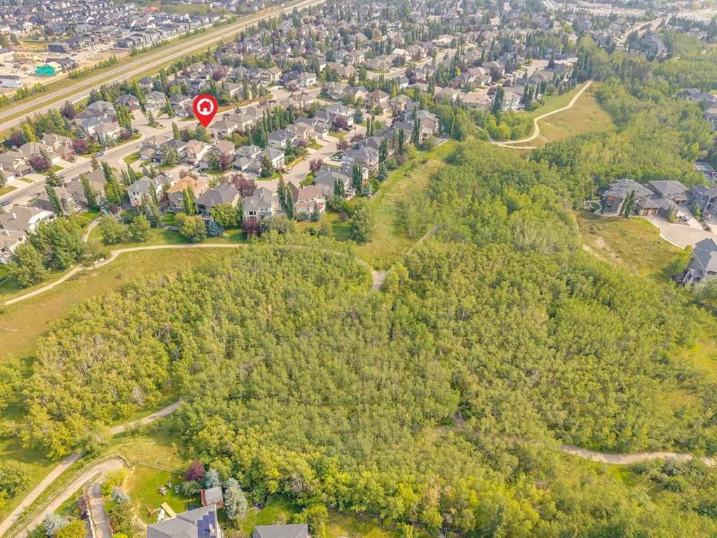 1374 Strathcona Drive SW