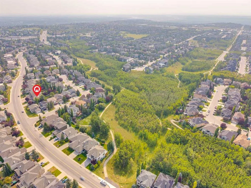 1374 Strathcona Drive SW