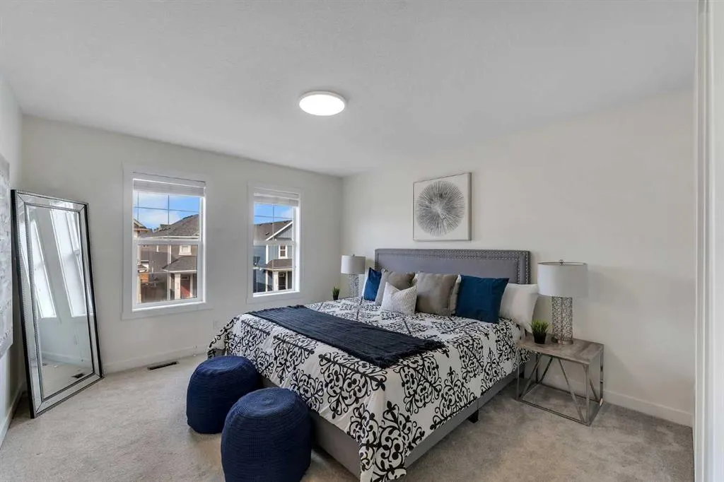 445 South Point Glen SW