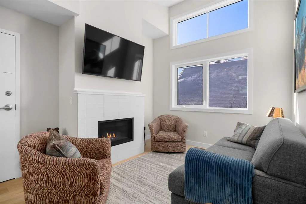 750 Harvie Heights Road, #204