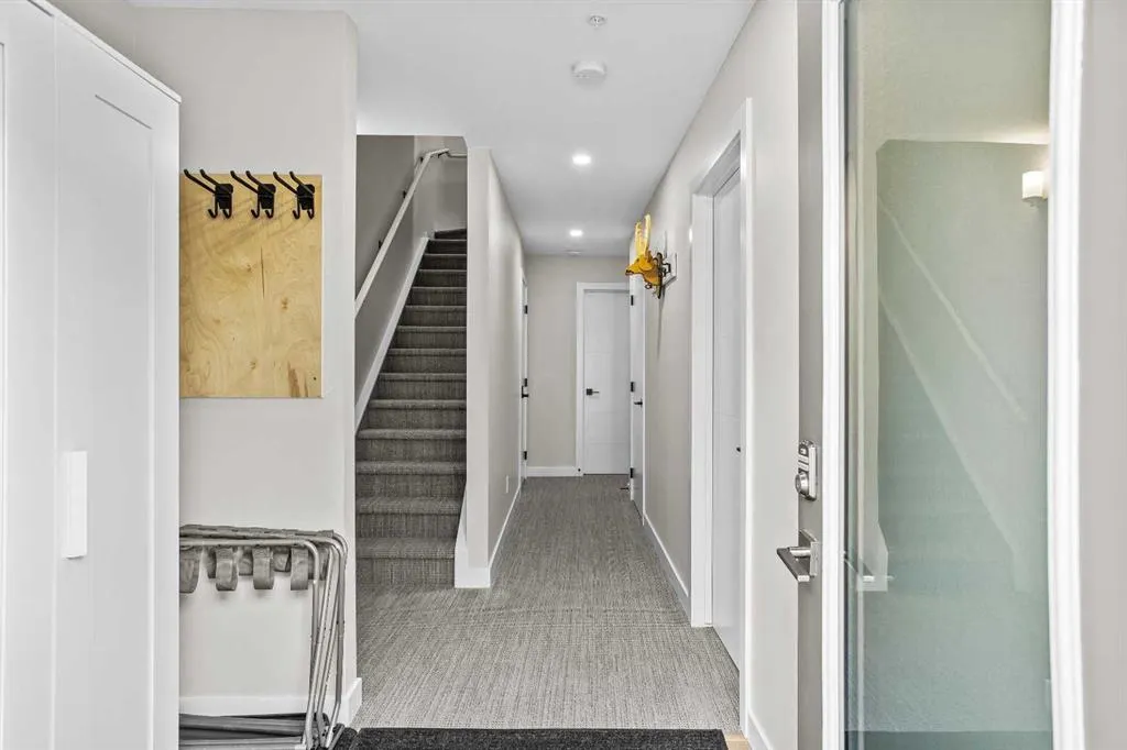 750 Harvie Heights Road, #204