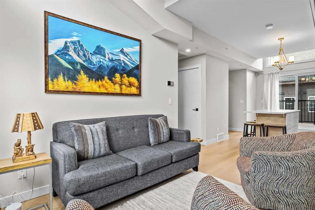 750 Harvie Heights Road, #204