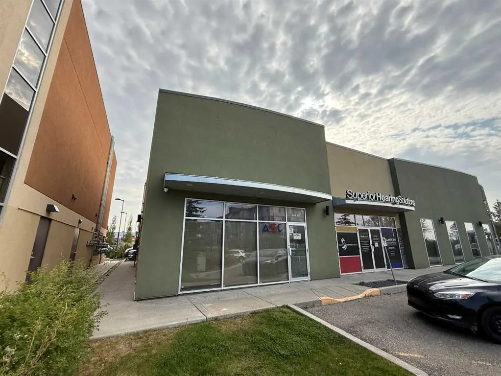 44 Gateway Drive NE, #101