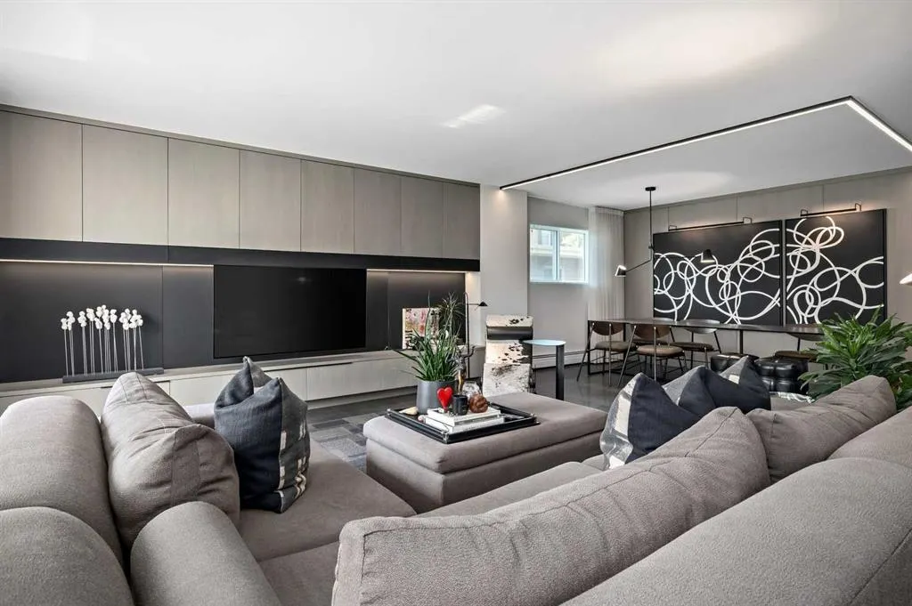 629 Royal Avenue SW, #404