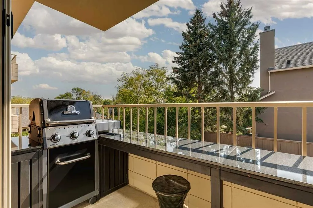 629 Royal Avenue SW, #404