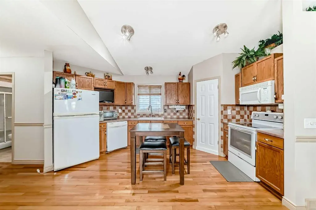 189 Applemead Close SE