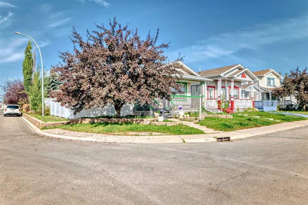 189 Applemead Close SE