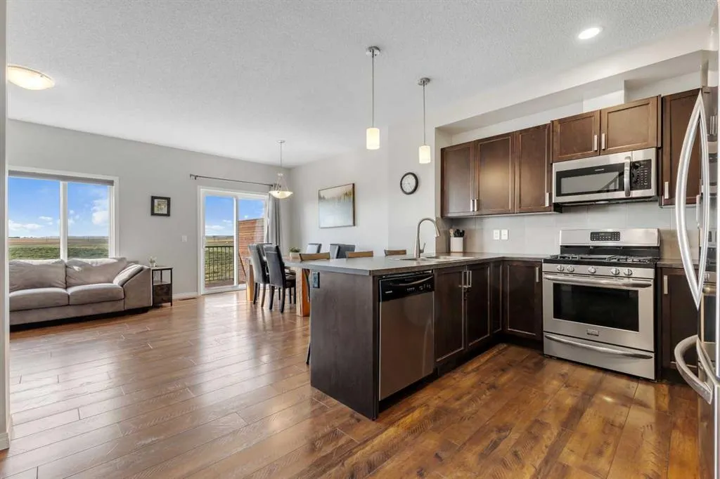 269 Hillcrest Road SW