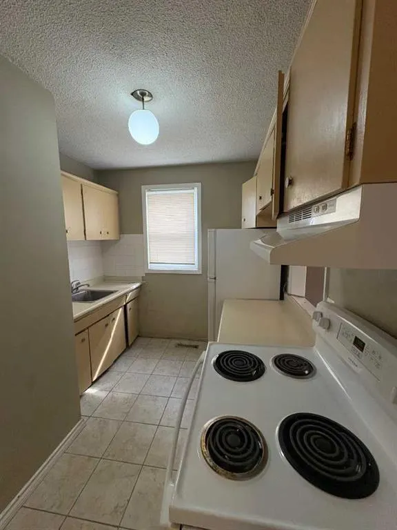 1608 38 Street SW, #1-6