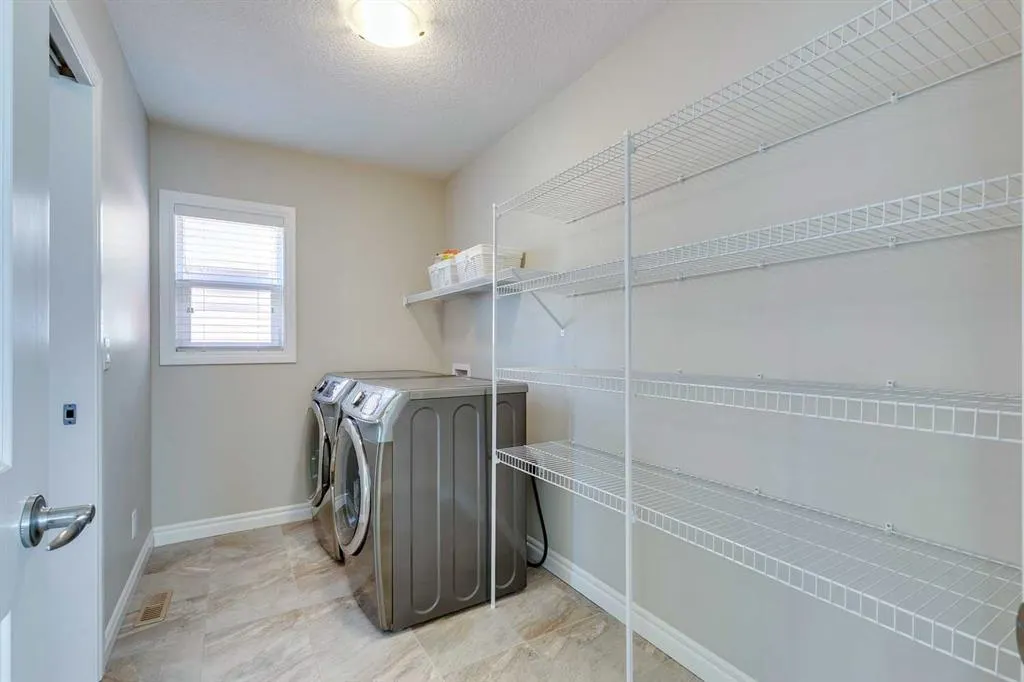 43 Nolancrest Manor NW