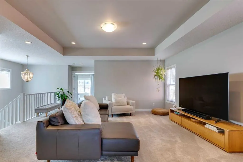 43 Nolancrest Manor NW