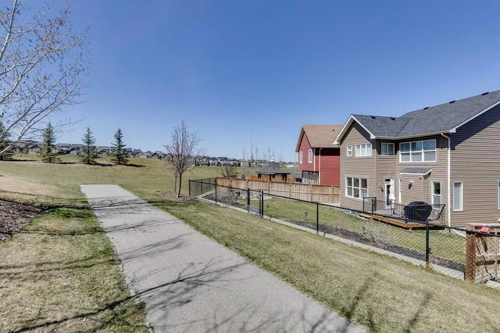 43 Nolancrest Manor NW