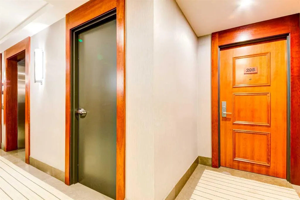 701 3 Avenue SW, #205
