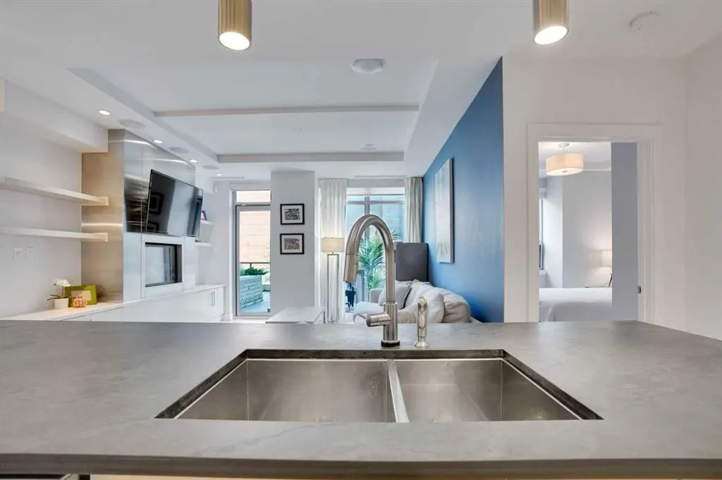 701 3 Avenue SW, #205