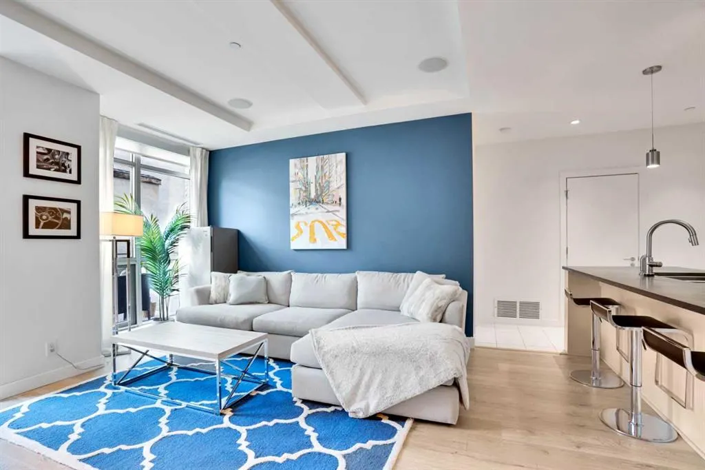701 3 Avenue SW, #205