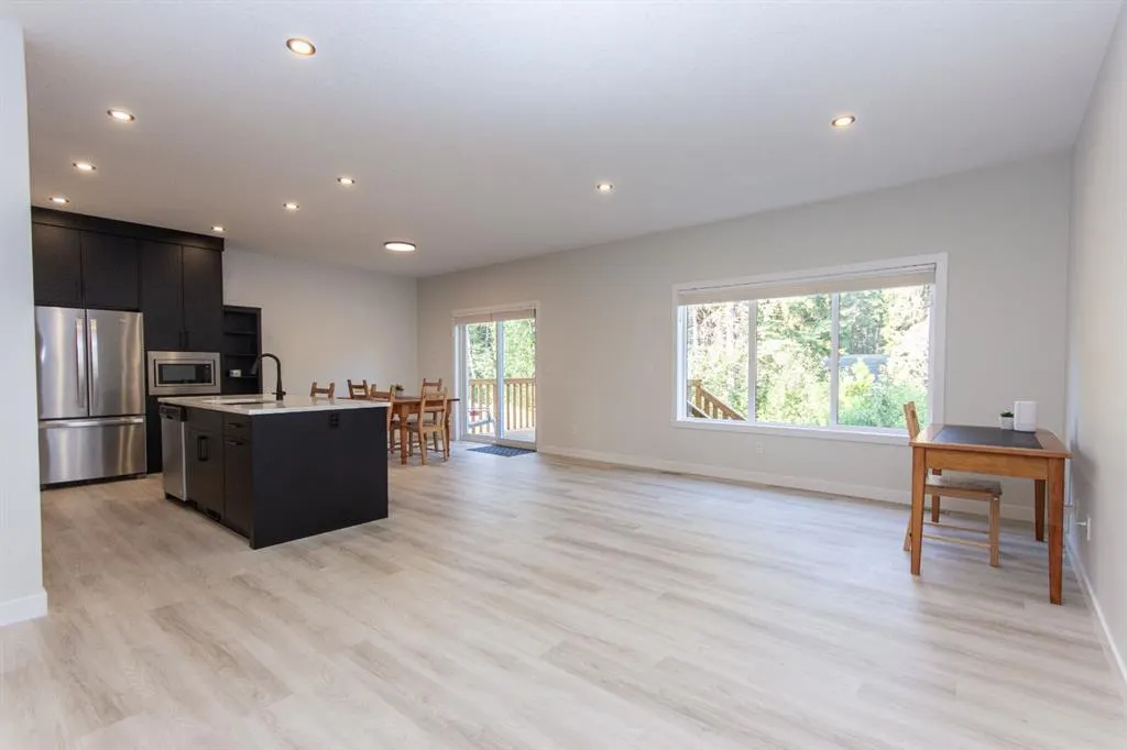 165 Thompson Crescent