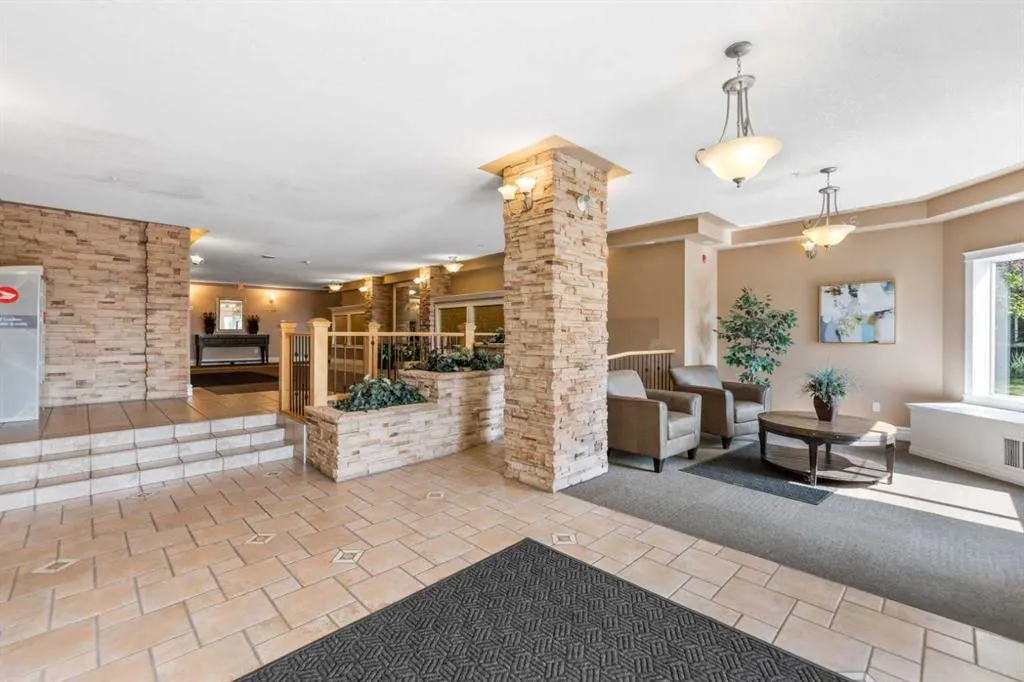 345 Rocky Vista Park NW, #119