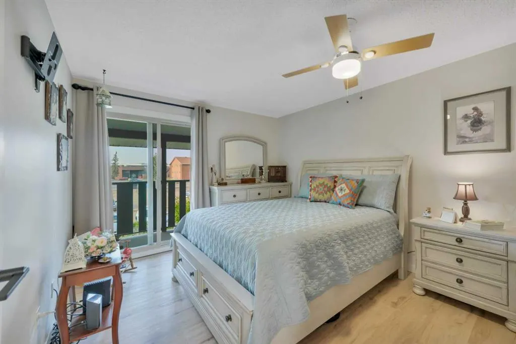 54 Bell Street, #213