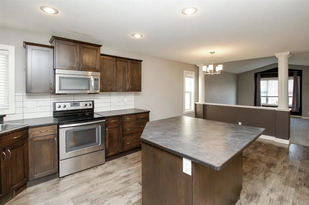 14 Radcliff Way