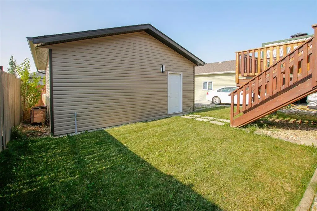 14 Radcliff Way