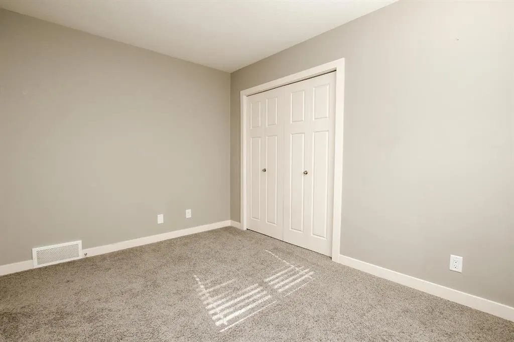 14 Radcliff Way