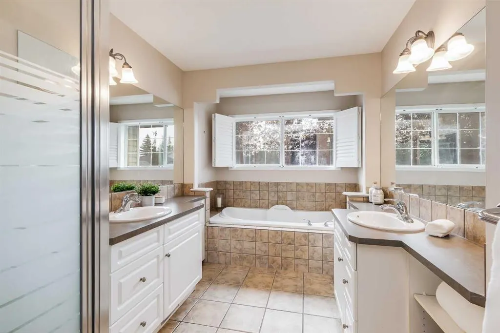 14 Chapman Road SE