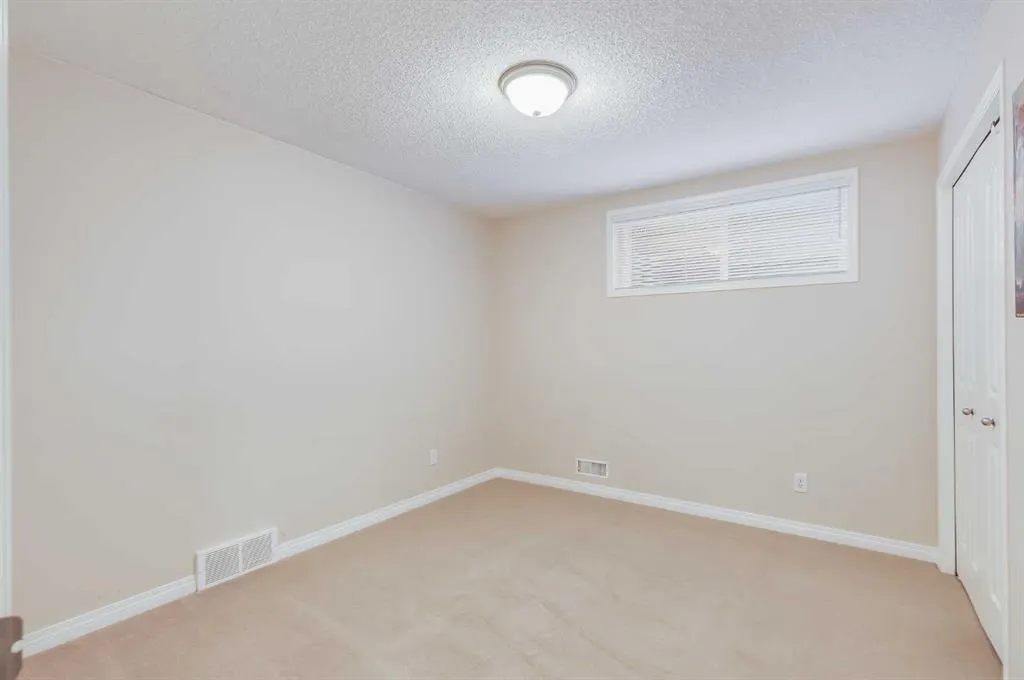14 Chapman Road SE