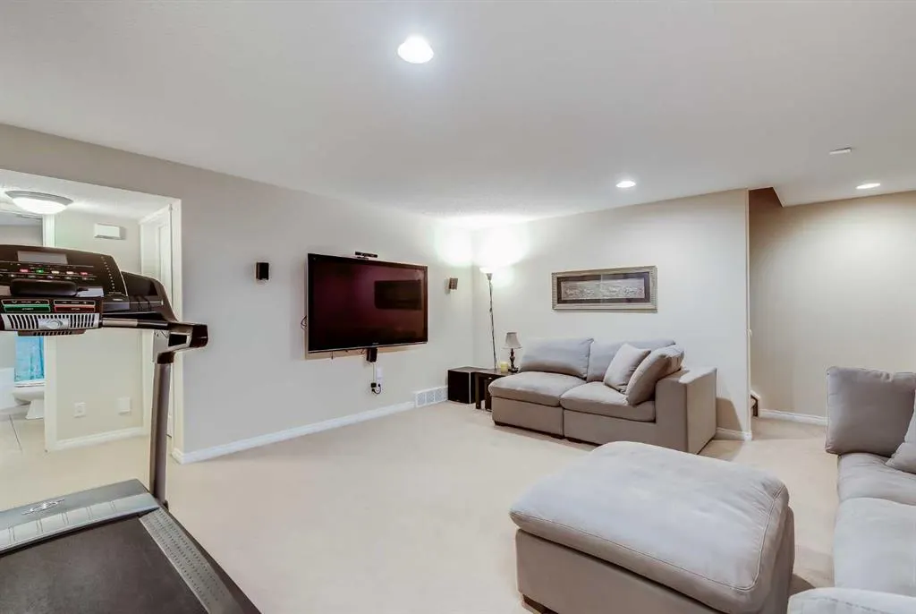 14 Chapman Road SE