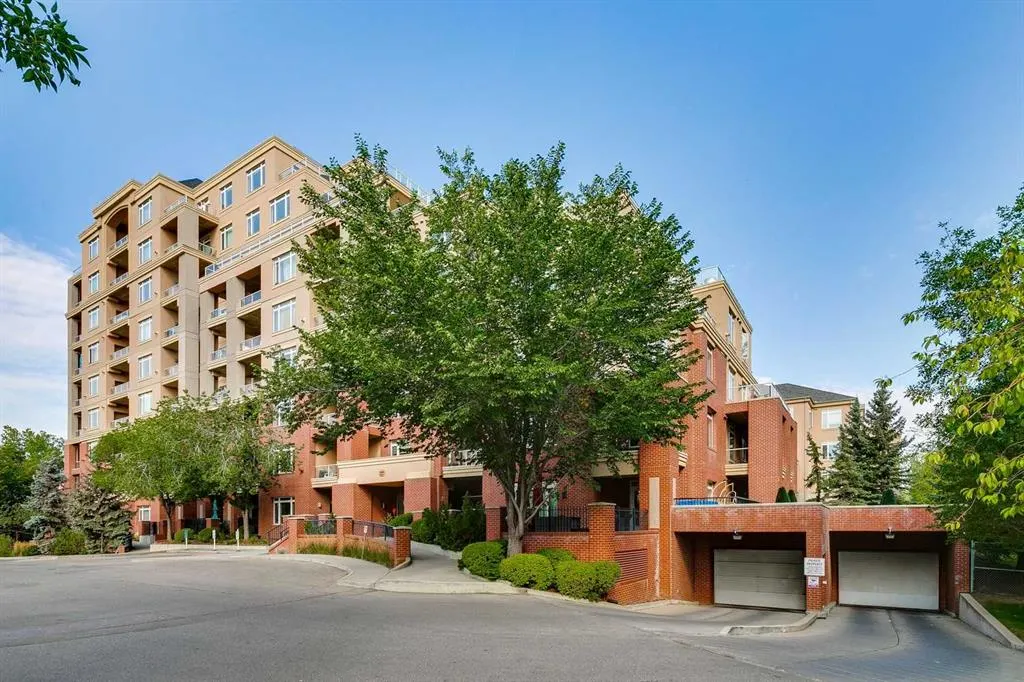 24 Hemlock Crescent SW, #3501
