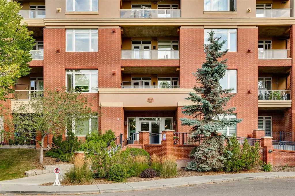 24 Hemlock Crescent SW, #3501