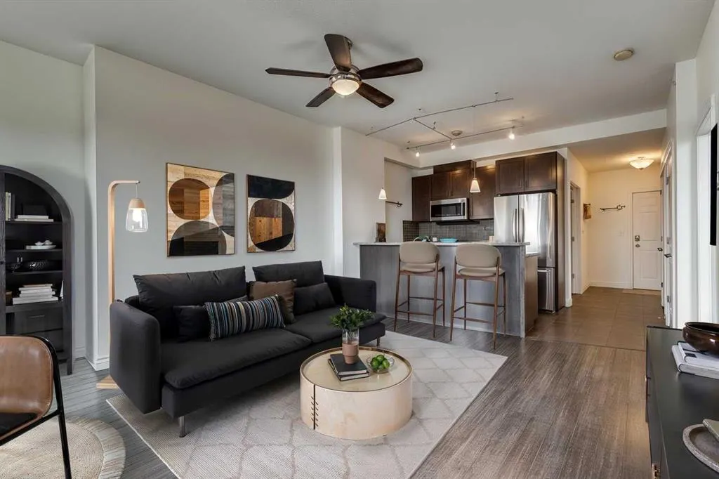 24 Hemlock Crescent SW, #3501