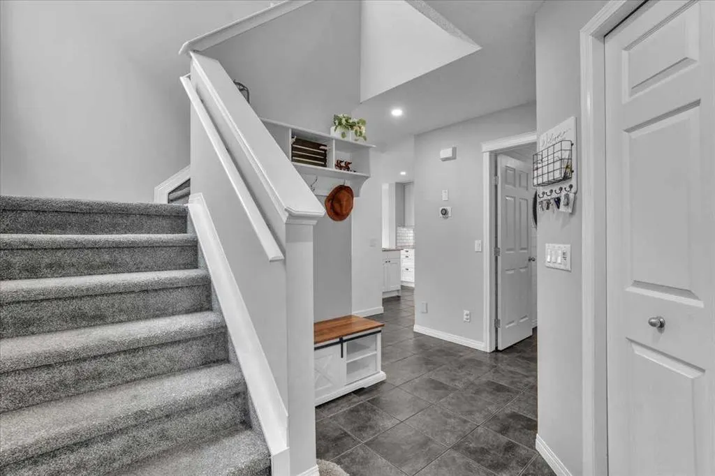 2037 Bridlemeadows Manor SW