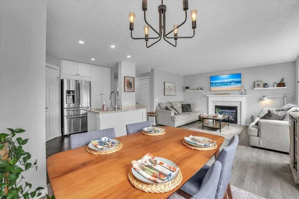 2037 Bridlemeadows Manor SW