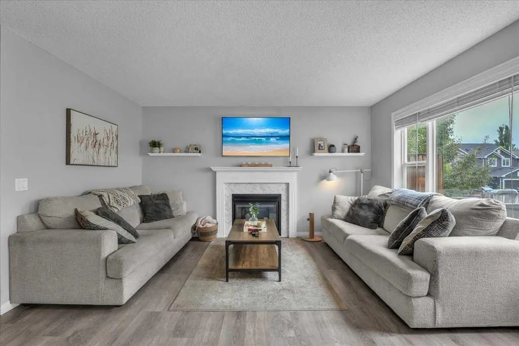 2037 Bridlemeadows Manor SW