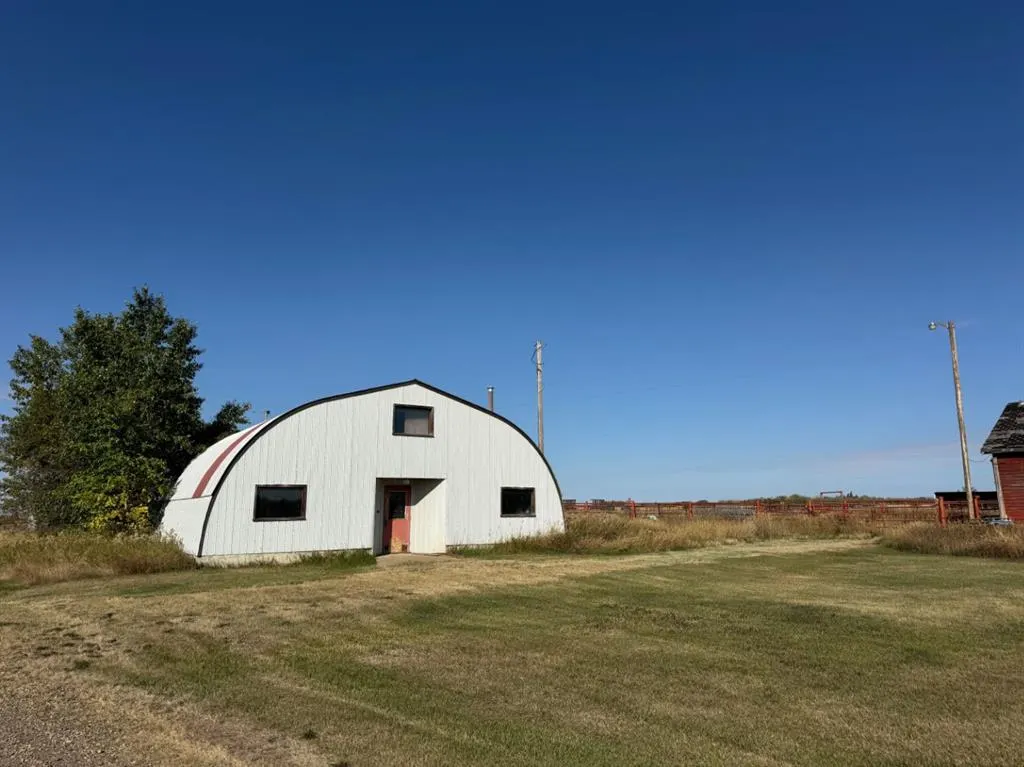 814042 HWY 2