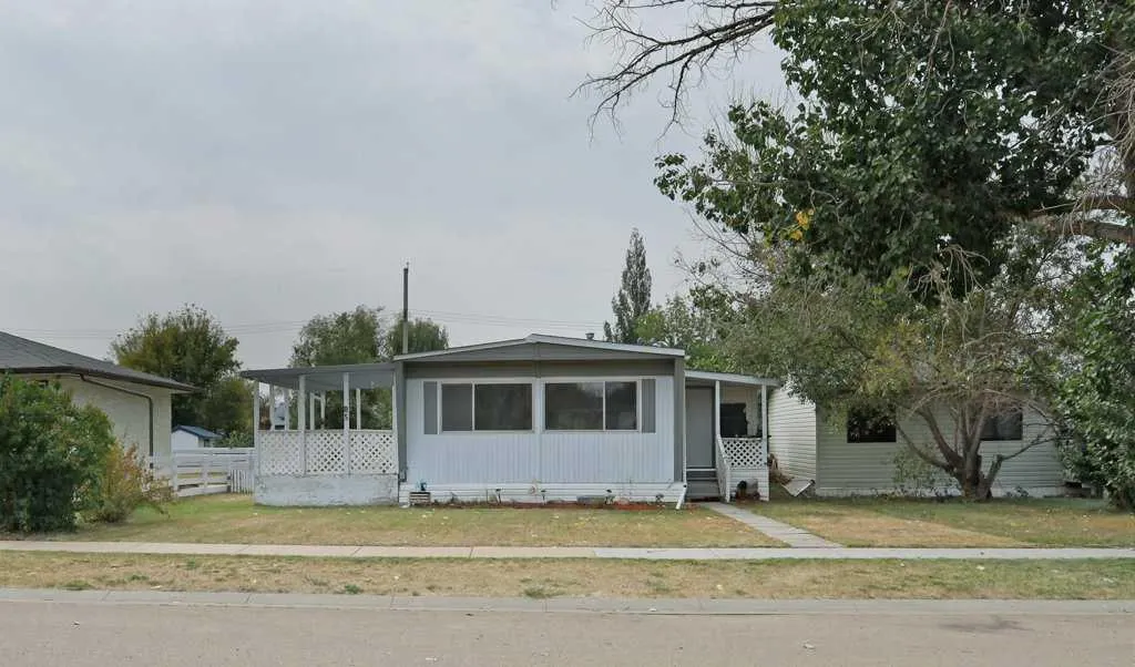 85 3 Avenue W