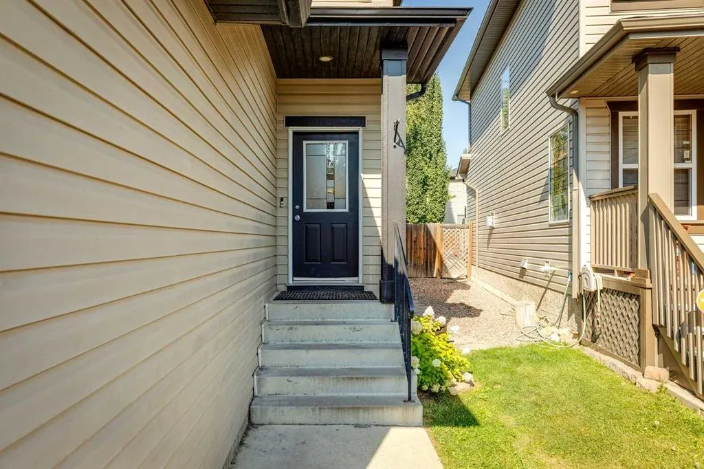 169 Tuscany Vista Crescent NW