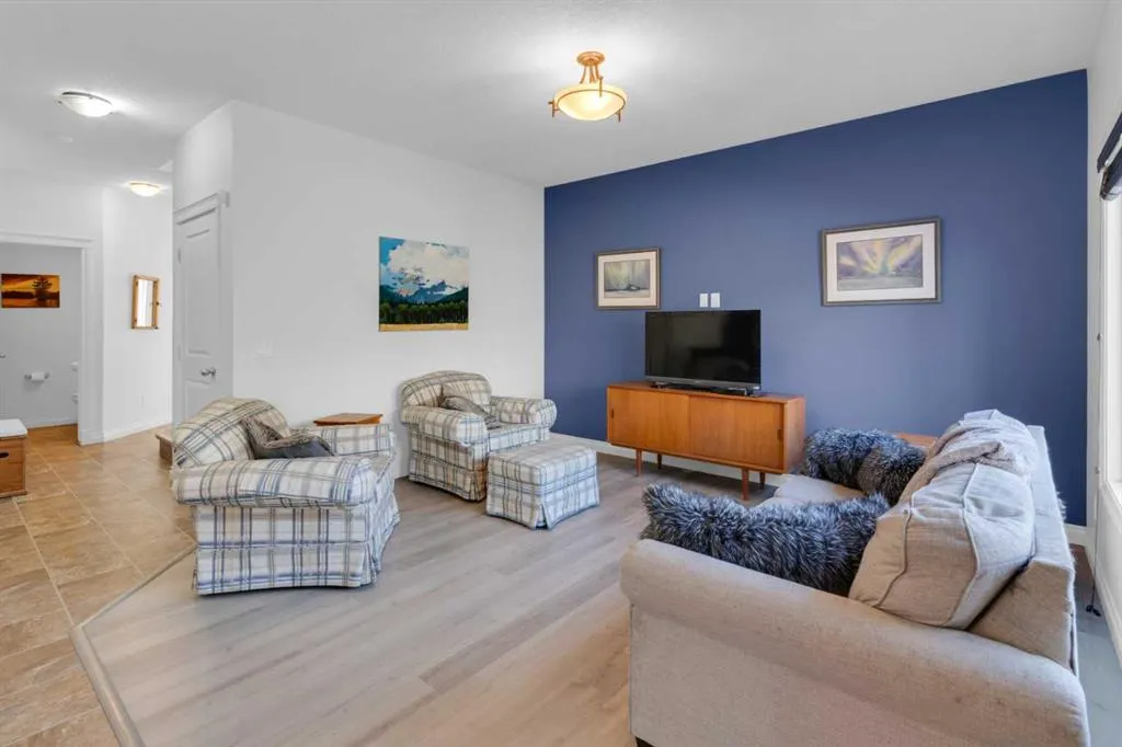 104 Heritage Hills NE