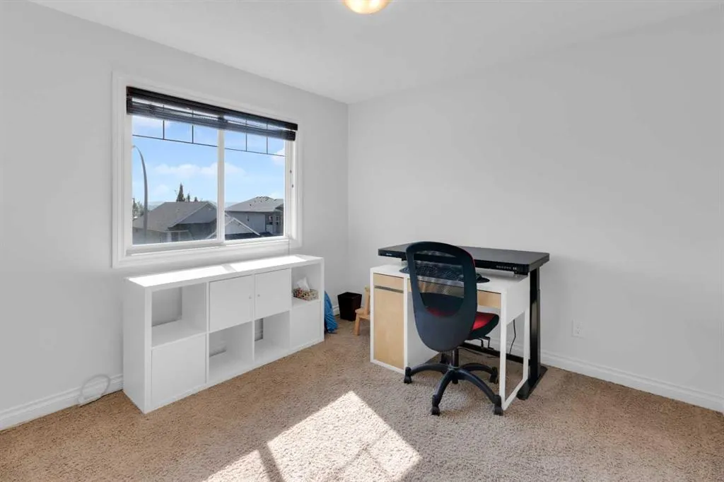 104 Heritage Hills NE