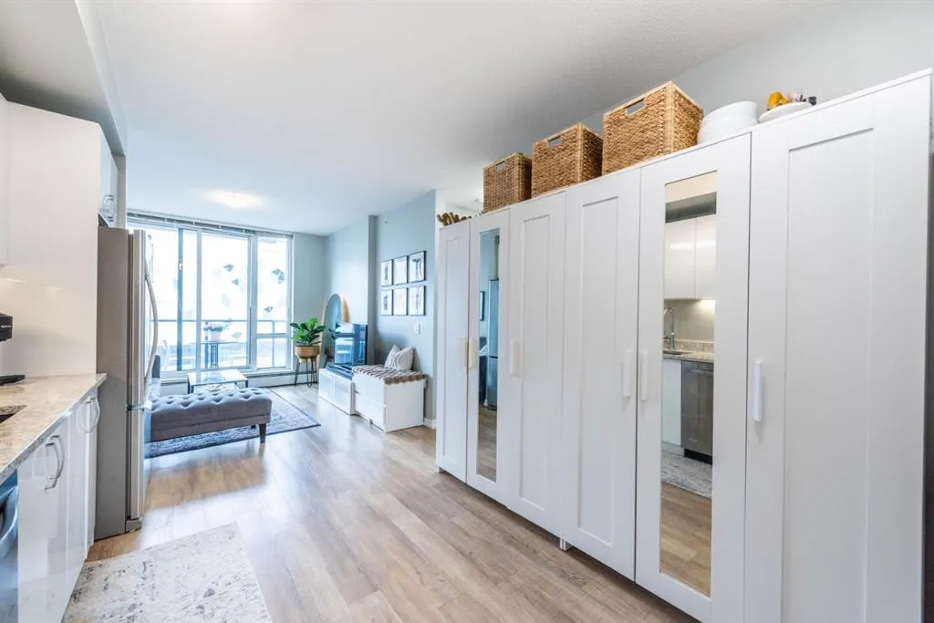 450 8 Avenue SE, #606