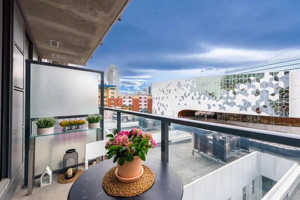 450 8 Avenue SE, #606