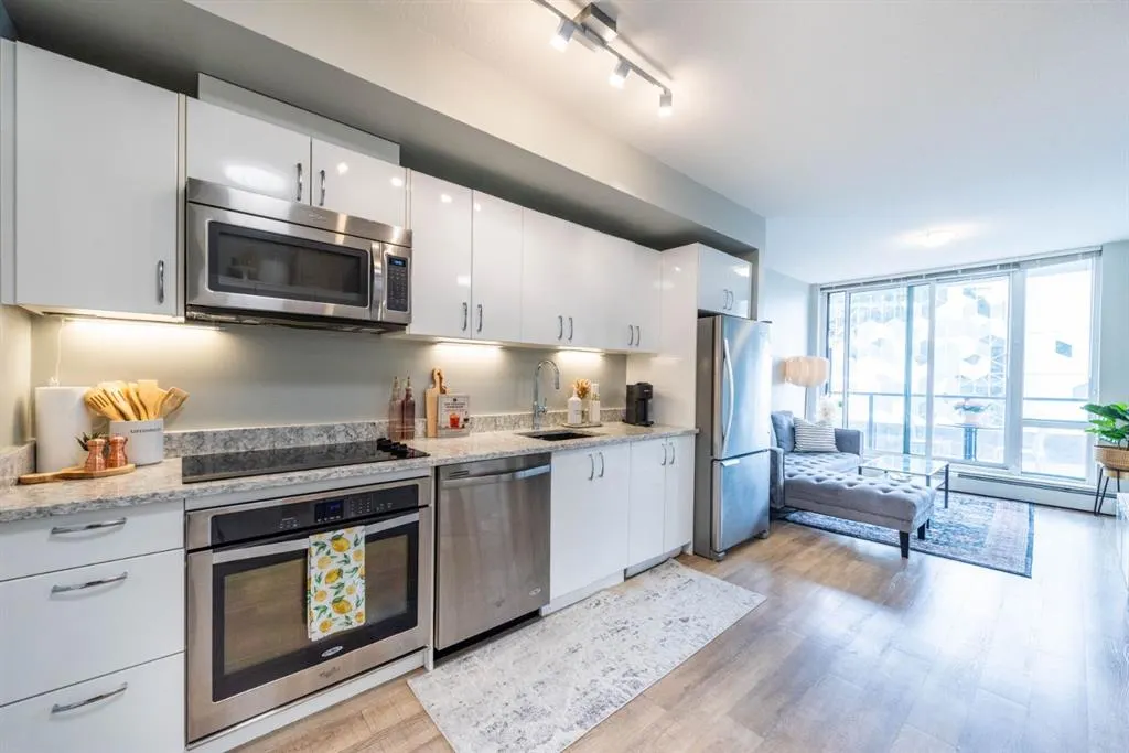 450 8 Avenue SE, #606