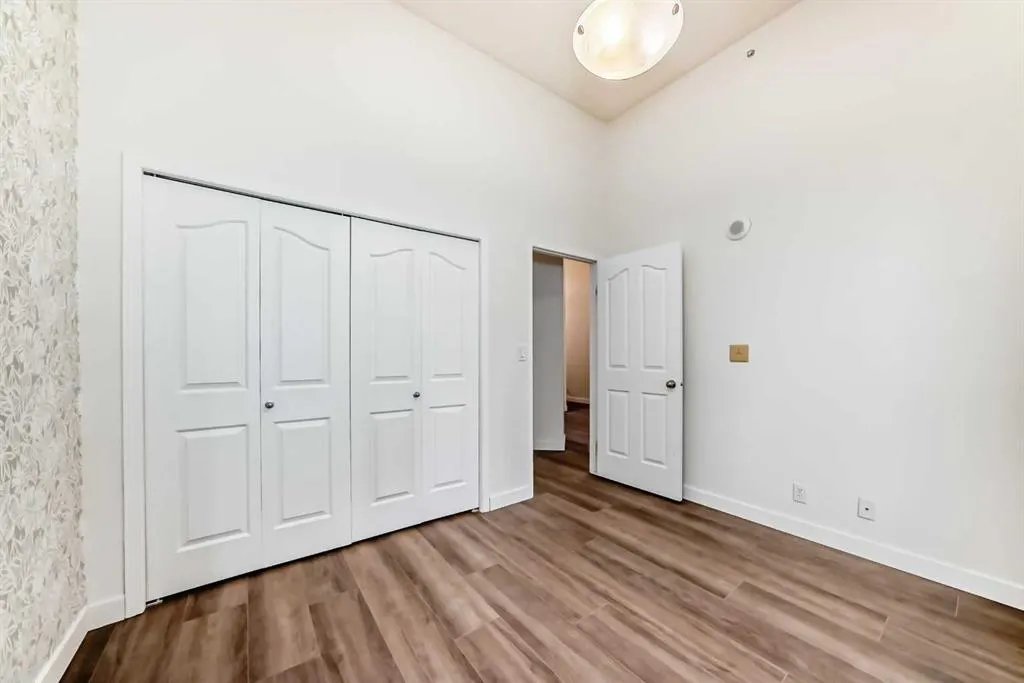 1111 6 Avenue SW, #209