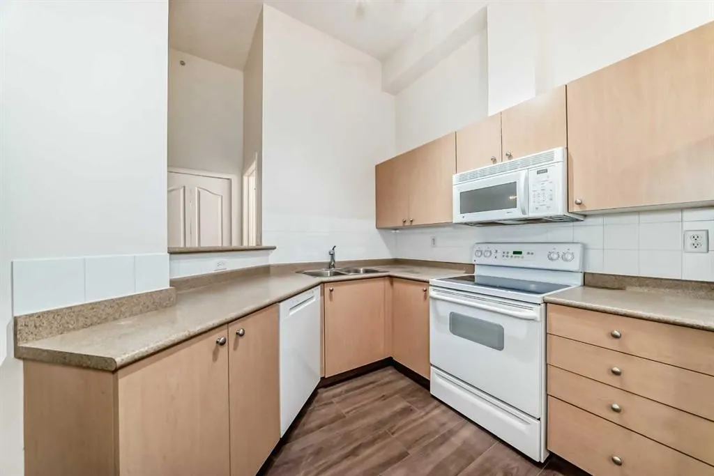 1111 6 Avenue SW, #209