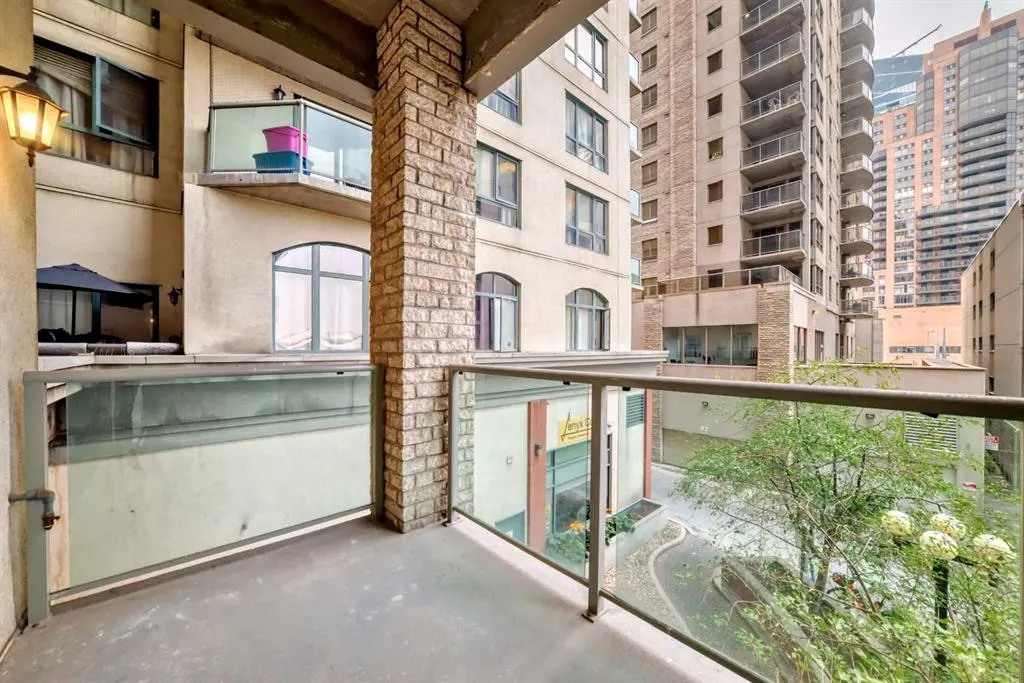 1111 6 Avenue SW, #209